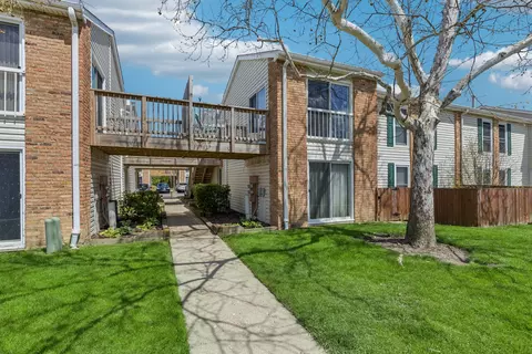 1981 Kenilworth Cir #G, Hoffman Estates, IL 60169