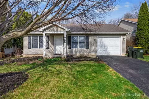 705 Hawthorne Ln, Genoa, IL 60135