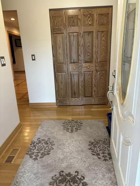 Entry Way - Undisclosed, Hoffman Estates, IL 60192 photo 1 of 3