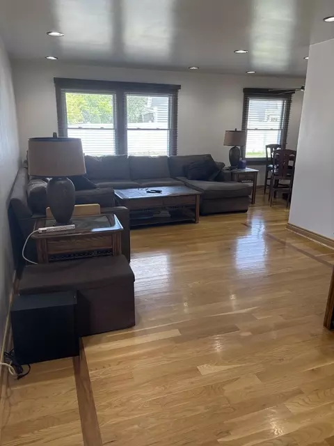 Other - Undisclosed, Hoffman Estates, IL 60192 photo 3 of 8