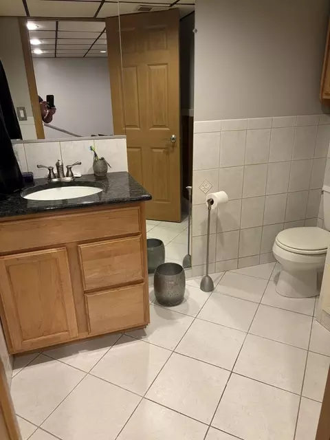 Bath - Undisclosed, Hoffman Estates, IL 60192 photo 4 of 4