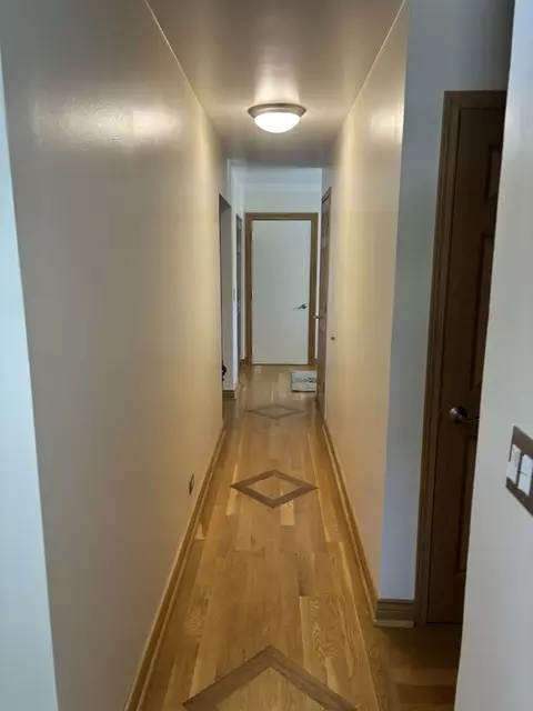 Entry Way - Undisclosed, Hoffman Estates, IL 60192 photo 2 of 3
