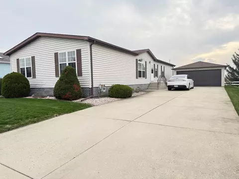 23000 S Big Run Dr, Frankfort, IL 60423