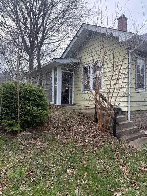 10802 W York House Rd, Beach Park, IL 60087