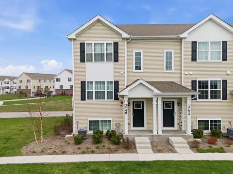 3748 Bissel Dr, Yorkville, IL 60560