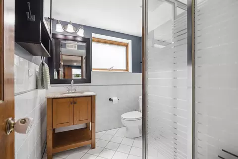 Bath - 1015 E Lowden Ave, Wheaton, IL 60189 photo 2 of 2