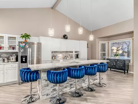 Kitchen - 1811 Cumberland Dr, Plainfield, IL 60586 photo 8 of 8