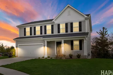 640 Cloverleaf Dr, Marengo, IL 60152