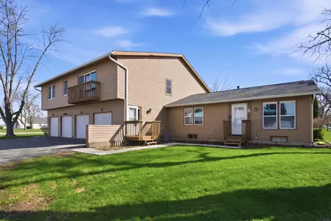 216 Eagle Ct #D, Bolingbrook, IL 60440