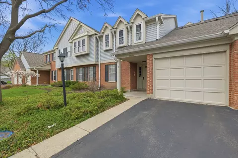 1606 Pennsbury Ct #C2, Wheeling, IL 60090