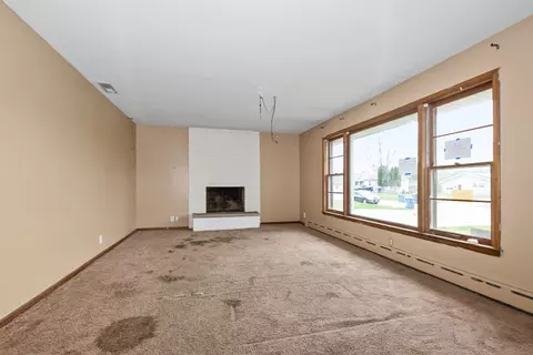 Living - Undisclosed, Steger, IL 60475 photo 1 of 2