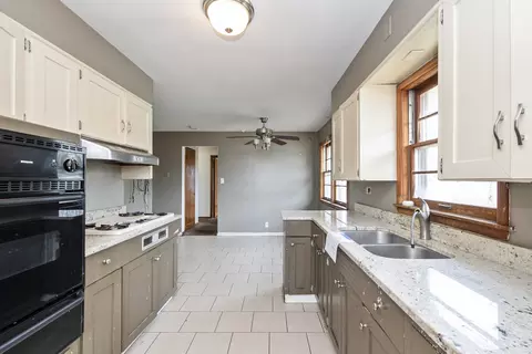 Kitchen - Undisclosed, Steger, IL 60475 photo 2 of 3