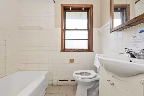 Bath - Undisclosed, Steger, IL 60475 photo 1 of 1