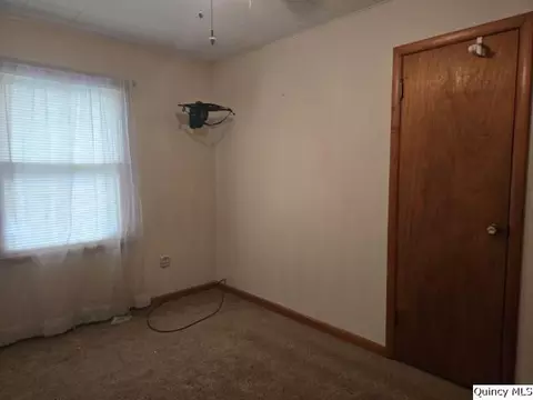 Bedroom - 1741 Linn St, Hamilton, IL 62341 photo 2 of 6
