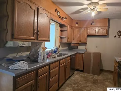 Kitchen - 1741 Linn St, Hamilton, IL 62341 photo 2 of 3