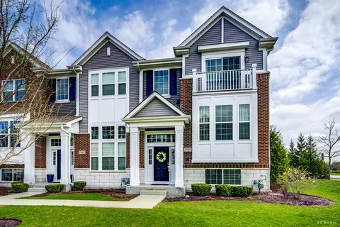 2985 Madison Dr, Naperville, IL 60564