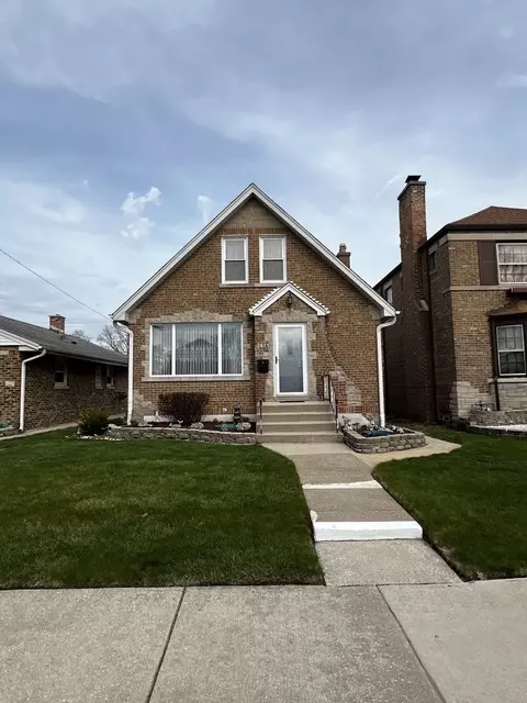 2635 Spruce St, River Grove, IL 60171