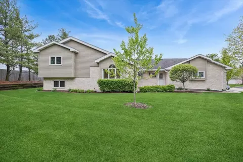 16101 Lake Villa Ave, Tinley Park, IL 60477
