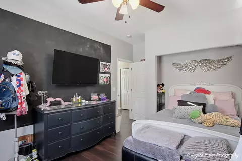 Bedroom - 1906 Hillside Ln, Mchenry, IL 60051 photo 2 of 7
