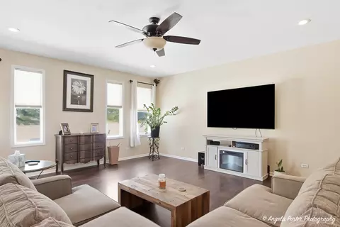 Living - 1906 Hillside Ln, Mchenry, IL 60051 photo 3 of 3