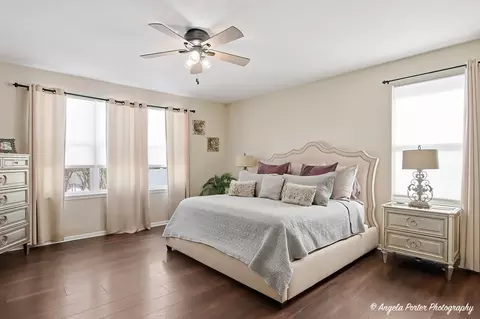Bedroom - 1906 Hillside Ln, Mchenry, IL 60051 photo 3 of 7
