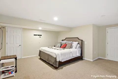 Bedroom - 1906 Hillside Ln, Mchenry, IL 60051 photo 6 of 7