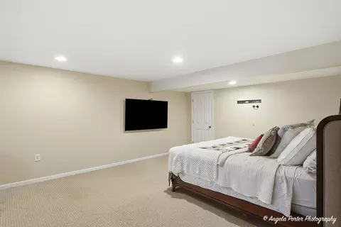 Bedroom - 1906 Hillside Ln, Mchenry, IL 60051 photo 7 of 7