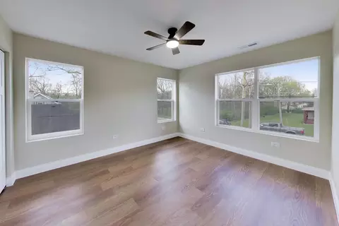 239 Parker Ave, Aurora, IL 60505 photo 24