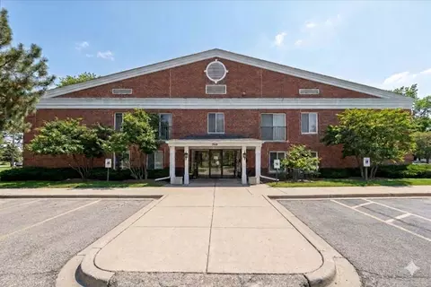 800 Ridge Rd #117, Wilmette, IL 60091