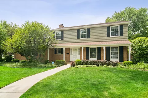 572 E Monterey Rd, Palatine, IL 60074