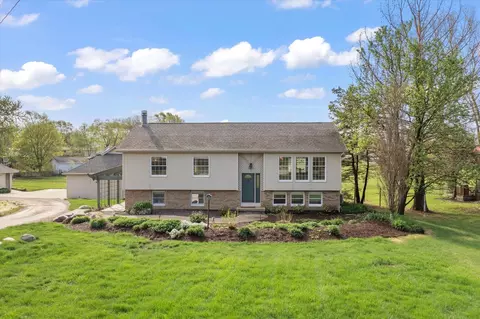 1205 W State St, Mahomet, IL 61853