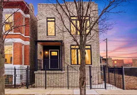 3530 W Van Buren St, Chicago, IL 60624