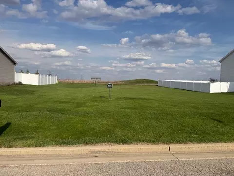 53 Brookstone Cir, Bloomington, IL 61704