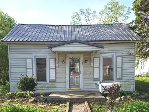 460 E 464 E Washington St, Arcola, IL 61910