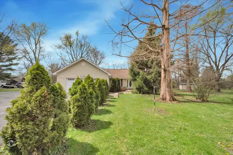 23336 S Kings Rd, Steger, IL 60475