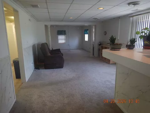 Living - 549 Edwards St, Kewanee, IL 61443 photo 1 of 1