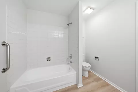 Bath - 20931 W Boulder Dr, Plainfield, IL 60544 photo 3 of 4