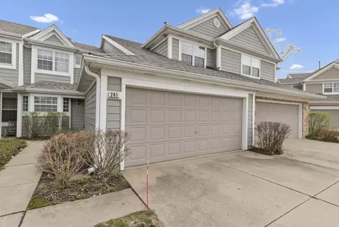 241 Woodstone Cir, Buffalo Grove, IL 60089