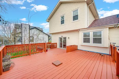 Exterior - 371 Cimarron Ct, Aurora, IL 60504 photo 8 of 8