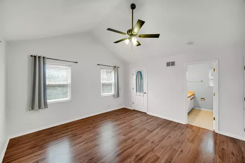 Bedroom - 371 Cimarron Ct, Aurora, IL 60504 photo 2 of 2