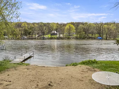 View/Area - 1414 N Harrison St, Algonquin, IL 60102 photo 1 of 4