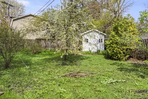 Exterior - 1414 N Harrison St, Algonquin, IL 60102 photo 3 of 3