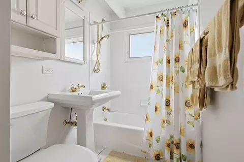 Bath - 155 E Madison St, Elmhurst, IL 60126 photo 1 of 2
