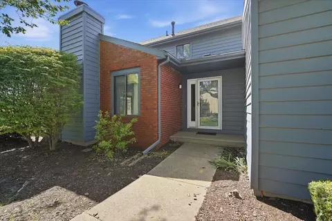 Other - 2 Sun Pointe Ct #2A, Bloomington, IL 61704 photo 1 of 5