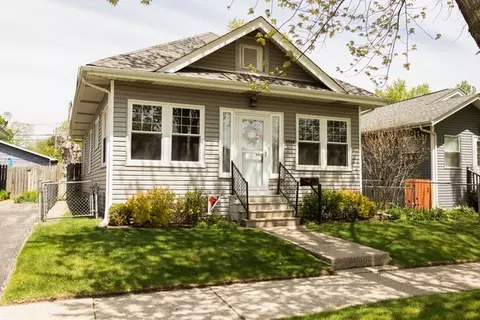 1014 Massena Ave, Waukegan, IL 60085