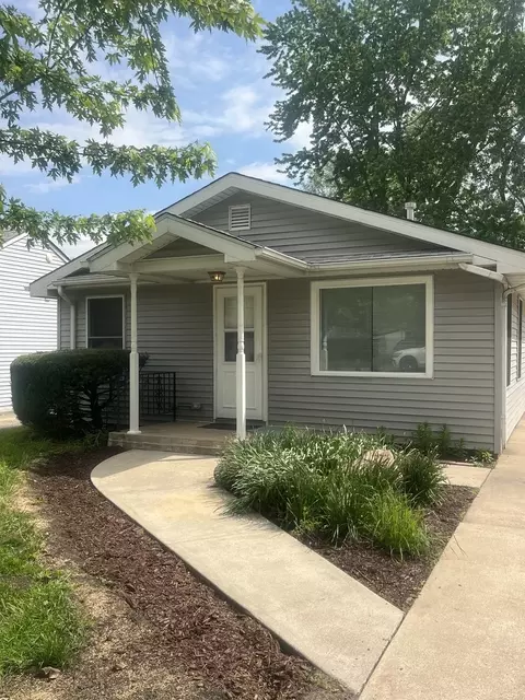 208 Independence Ave, Joliet, IL 60433