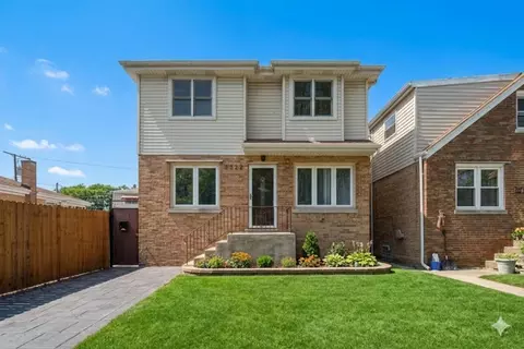 3322 N Pittsburgh Ave, Chicago, IL 60634