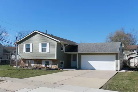 1470 Elizabeth St, Glendale Heights, IL 60139