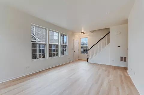Living - 24329 Leski Ln, Plainfield, IL 60585 photo 2 of 5