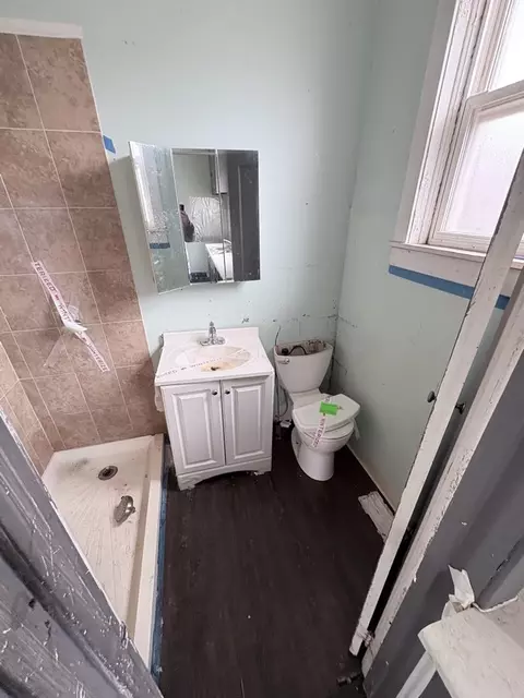 Bath - 3025 E 80th Pl, Chicago, IL 60617 photo 4 of 4